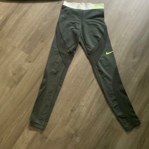 Nike pro leggings